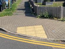 Uncontrolled crossing, Manor Drive